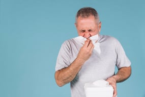 Guía práctica para prevenir y tratar enfermedades respiratorias en adultos  mayores